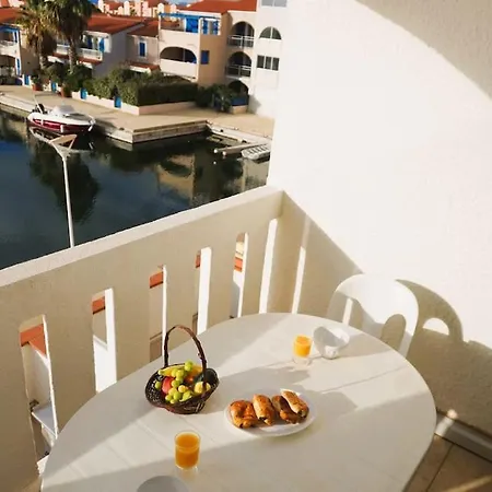 Le Nautica Marche De Noel Barcares Prest'immo *